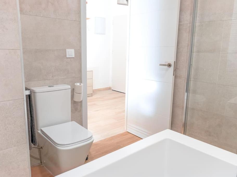 Acogedor Estudio En Triana Con Jacuzzi Y Wifi Севилья Экстерьер фото