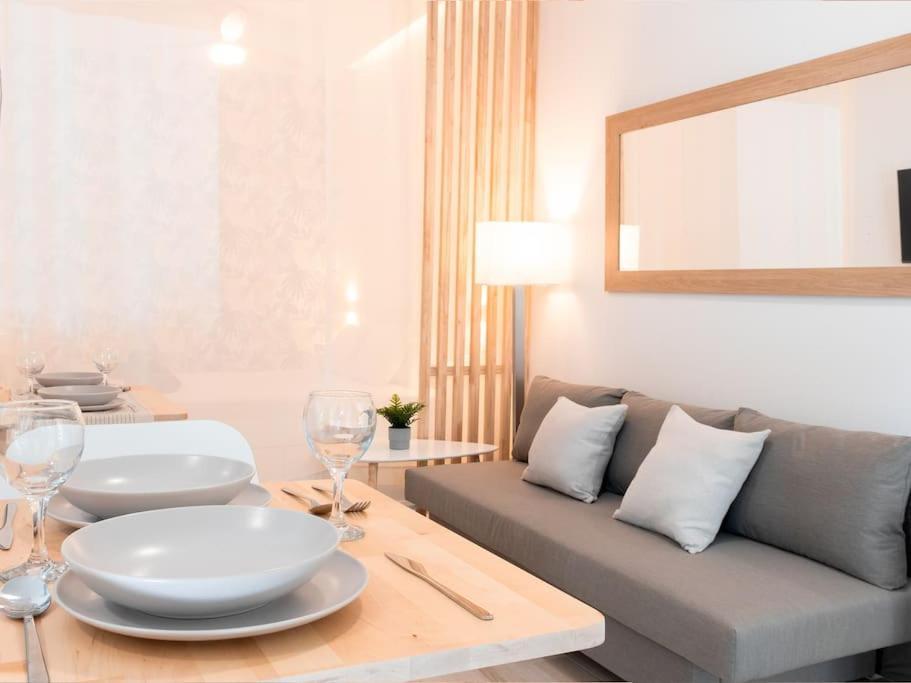 Acogedor Estudio En Triana Con Jacuzzi Y Wifi Севилья Экстерьер фото