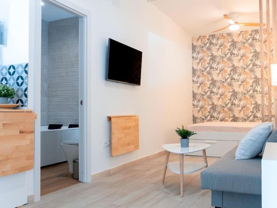 Acogedor Estudio En Triana Con Jacuzzi Y Wifi Севилья Экстерьер фото