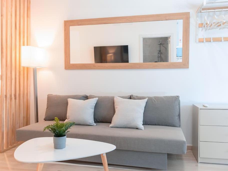 Acogedor Estudio En Triana Con Jacuzzi Y Wifi Севилья Экстерьер фото