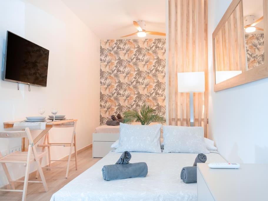 Acogedor Estudio En Triana Con Jacuzzi Y Wifi Севилья Экстерьер фото